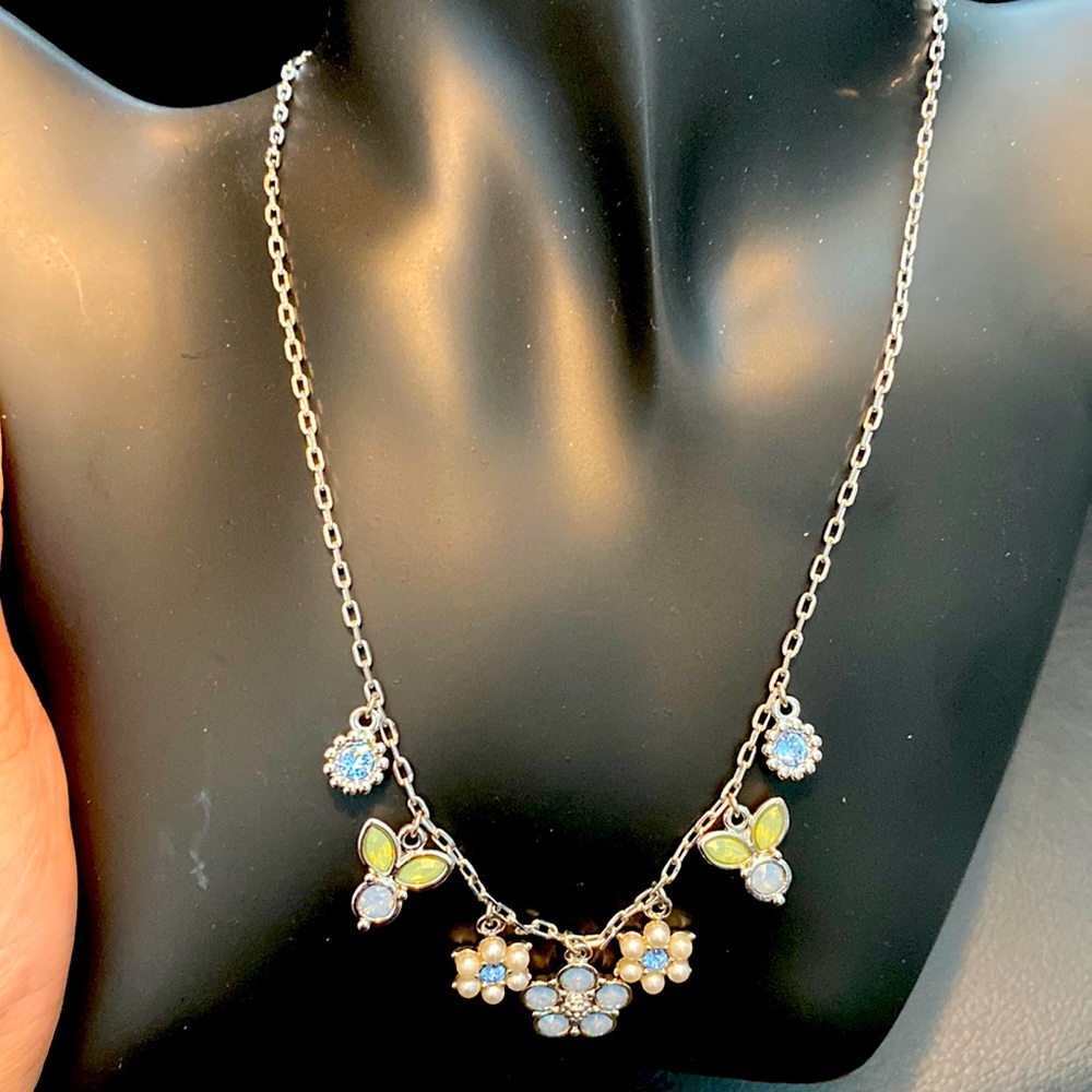 Blue stone with Pearl necklace